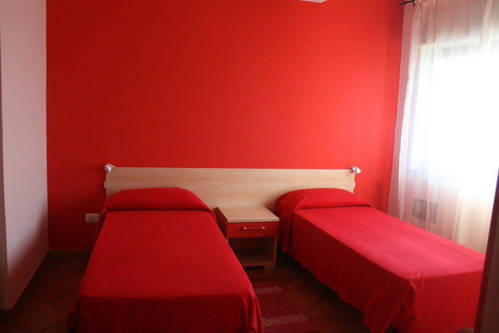 Splash'S Rooms Spadafora Zimmer foto